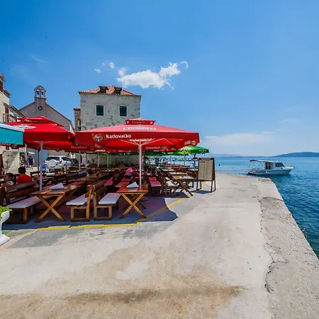 Antonio, On The Seafront With Garden Apartment